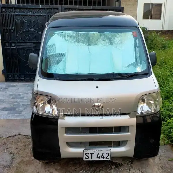 Hijet Compact Family Van - Reliable 2012 Registered Vehicle