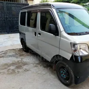Hijet Compact Family Van - Reliable 2012 Registered Vehicle
