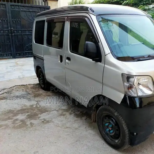 Hijet Compact Family Van - Reliable 2012 Registered Vehicle