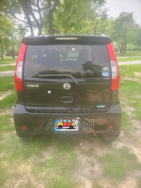 Nissan Dayz Compact Hatchback - Reliable Urban Commuter