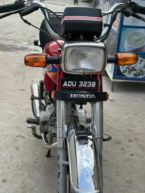 Honda CD 70 Motorcycle, 2020 Model - Excellent Condition, Original Pap