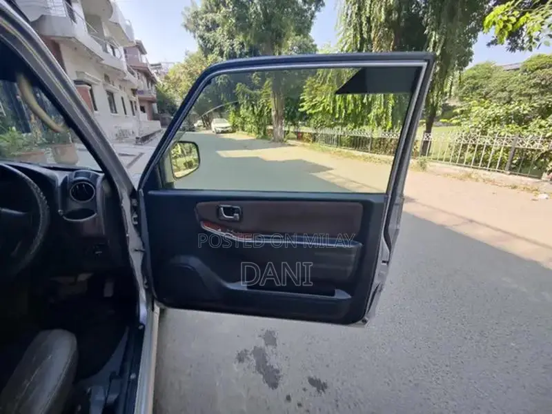 Compact 3-Door 4x4 Mini SUV with Turbo Engine