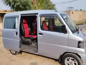 Nissan Clipper Mini Van - 2014 Manual Transmission