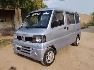 Nissan Clipper Mini Van - 2014 Manual Transmission