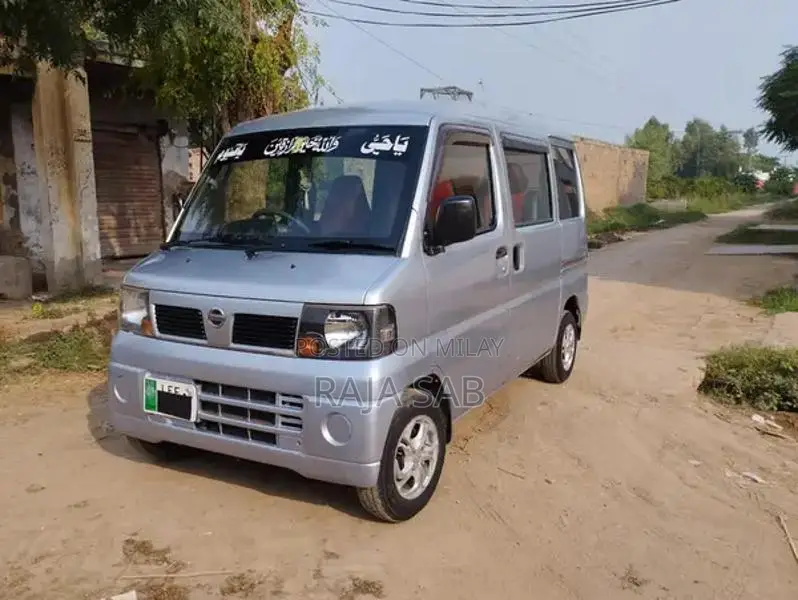 Nissan Clipper Mini Van - 2014 Manual Transmission