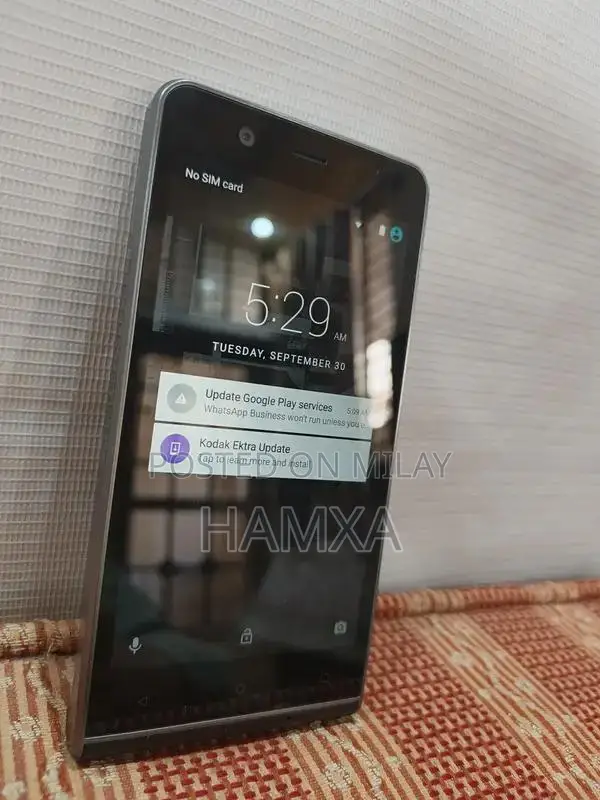 Kodak Ektra Smartphone with Camera-Centric Design