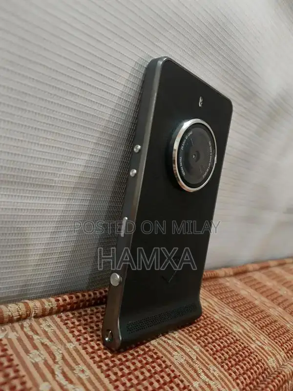 Kodak Ektra Smartphone with Camera-Centric Design