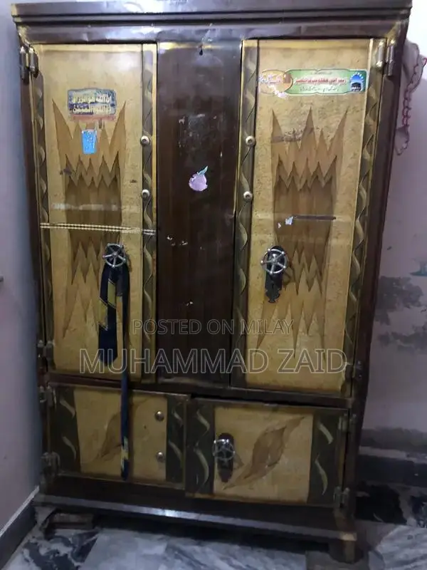 Heavy-Duty Metal Storage Almirah Safe Cabinet