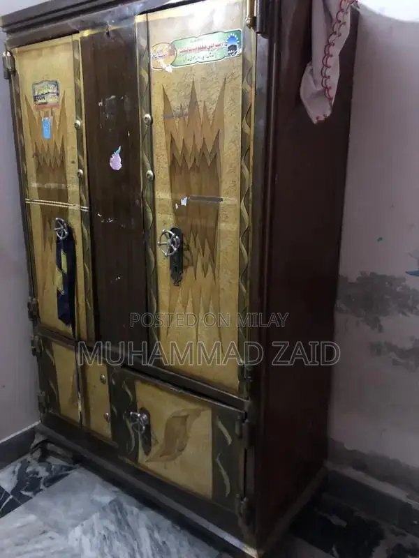 Heavy-Duty Metal Storage Almirah Safe Cabinet