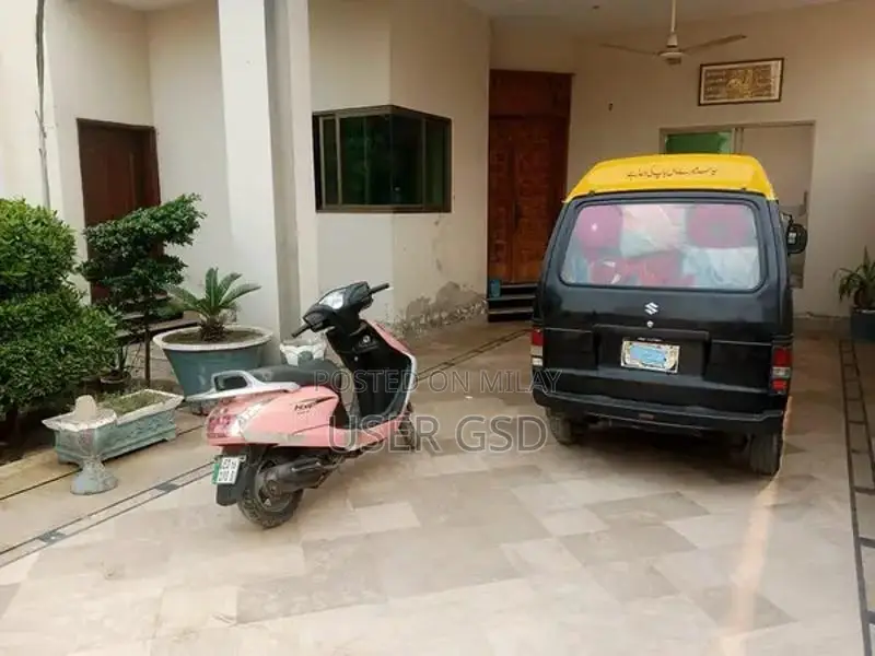 Bolan Sedan 2011 Reliable Compact Car