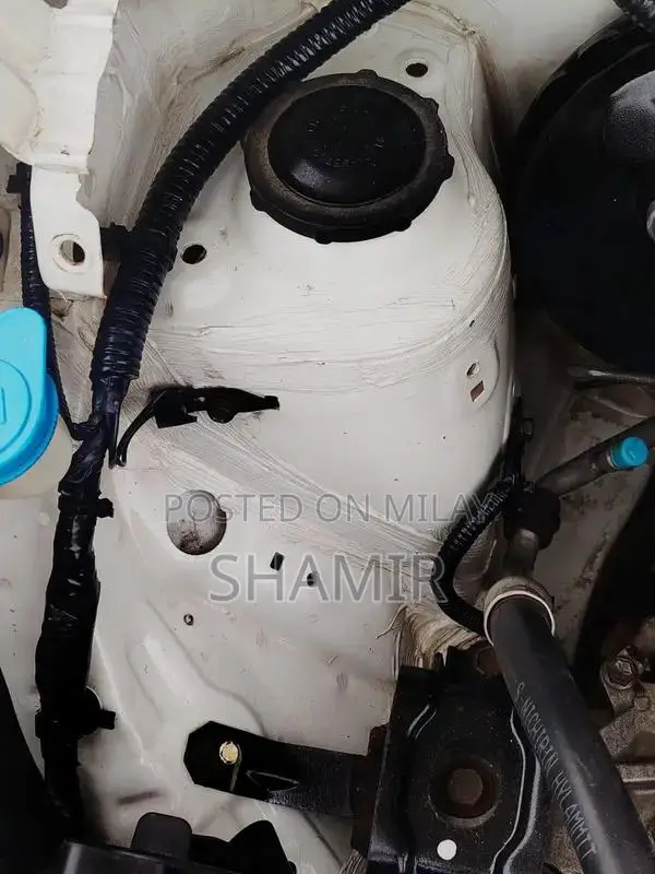 2022 Suzuki Alto VXR: White, Low Mileage, Excellent Condition