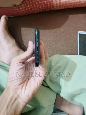 Apple iPhone SE (2020) 64 GB Black