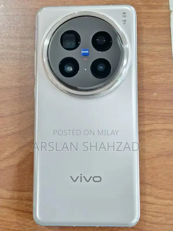 Vivo X200 Pro Smartphone - Like New Condition