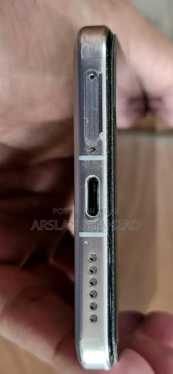 Vivo X200 Pro Smartphone - Like New Condition