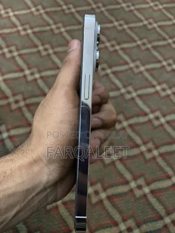 Apple iPhone 14 Pro Max 1TB Starlight Smartphone