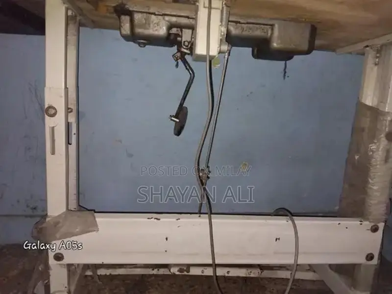 Juki Industrial Computerized Sewing Machine - Professional Grade