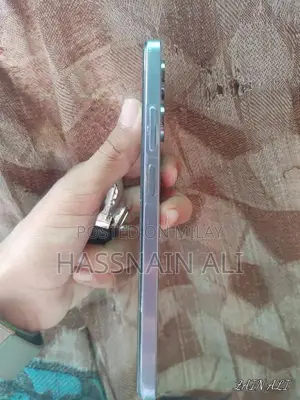 Mid-Range Smartphone with 8GB RAM and 128GB Storage