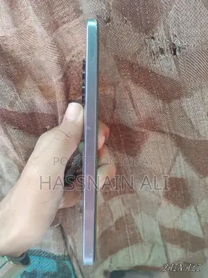 Mid-Range Smartphone with 8GB RAM and 128GB Storage