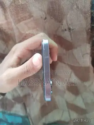 Mid-Range Smartphone with 8GB RAM and 128GB Storage