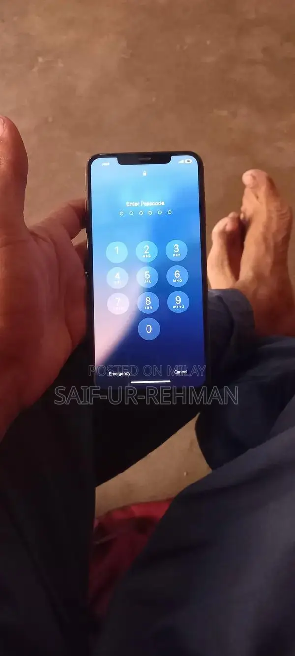 Apple iPhone XS Max - Excellent Condition Smartphone