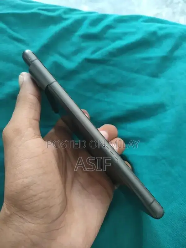 Google Pixel 7 Dual SIM Smartphone 8GB RAM 128GB Storage