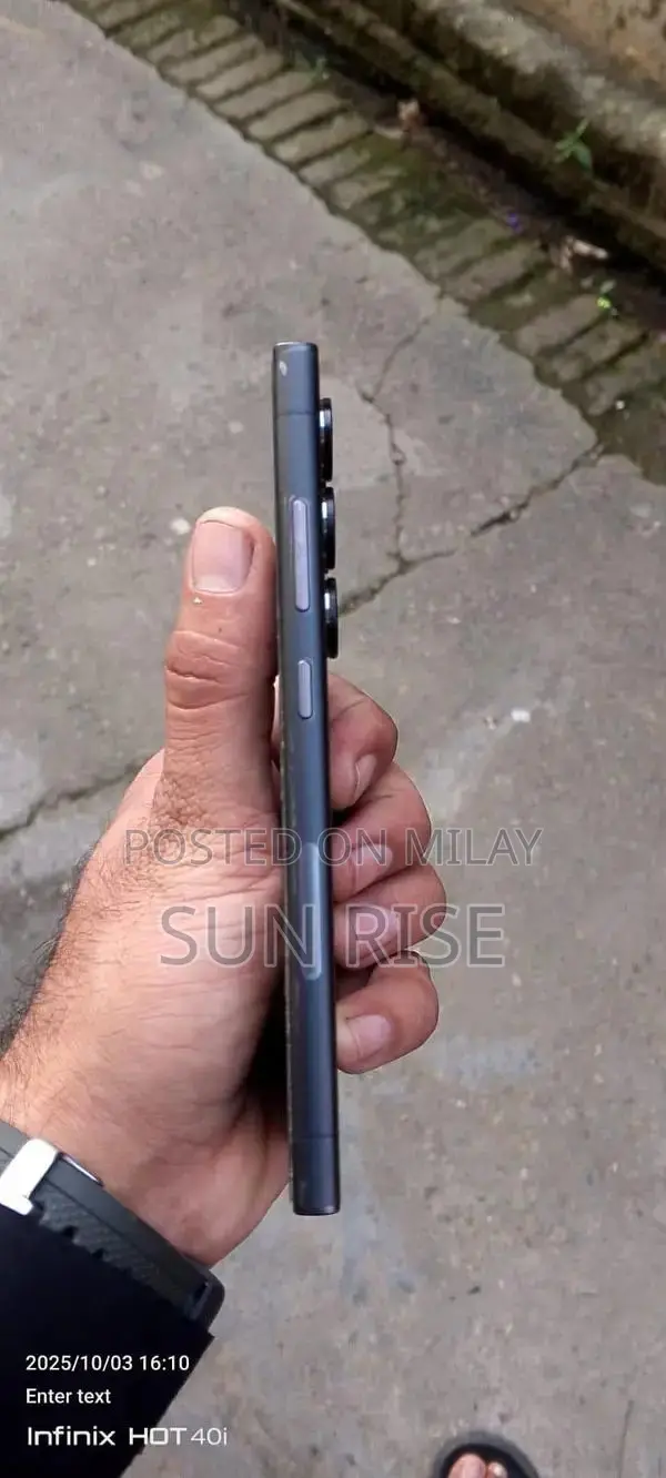 Samsung Galaxy S24 Ultra 12GB RAM Dual SIM Smartphone