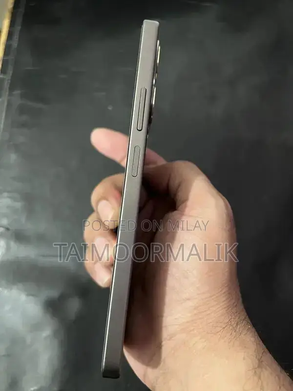 Pristine Condition Smartphone with Minimal Usage