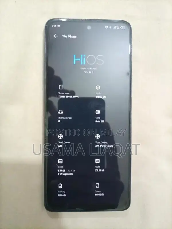 Smartphone with Excellent Condition and Original Accessories