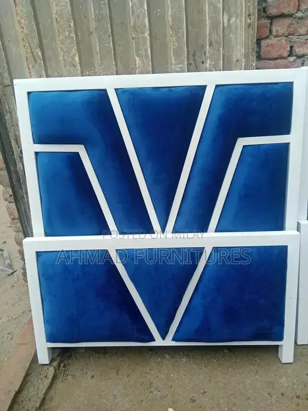 Versatile Bed Furniture - Single, Double, and Bunk Bed Options