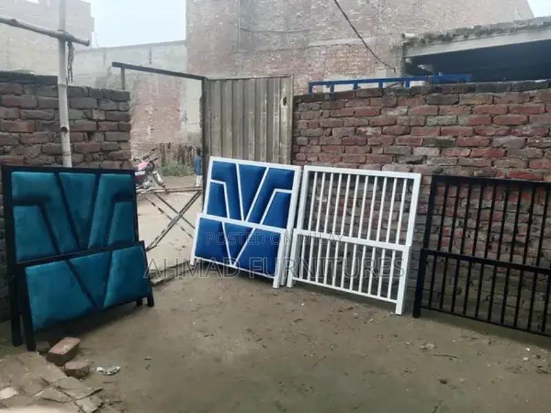 Versatile Bed Furniture - Single, Double, and Bunk Bed Options