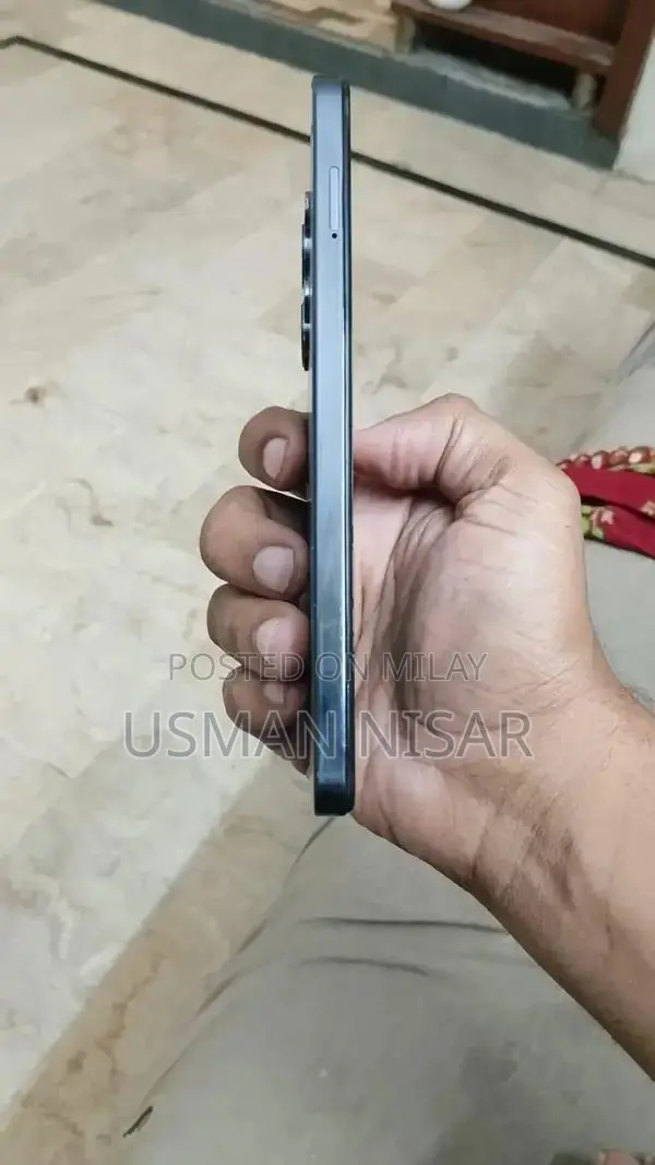 High-Performance Smartphone with 256GB Storage & 64MP Camera