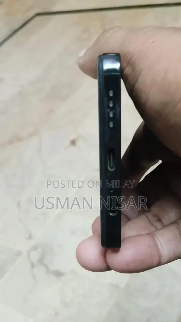 High-Performance Smartphone with 256GB Storage & 64MP Camera