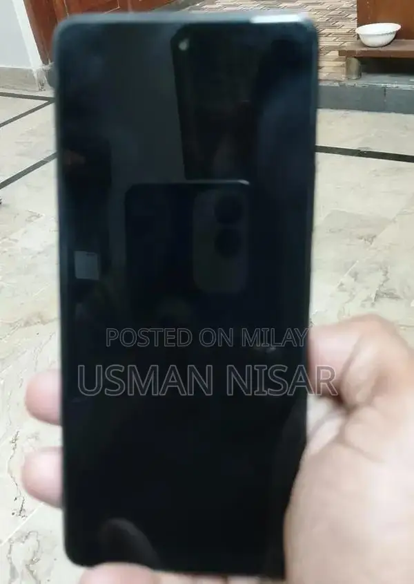 High-Performance Smartphone with 256GB Storage & 64MP Camera