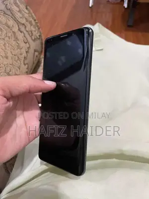 Samsung Galaxy S9+ Dual SIM Smartphone with Premium Features