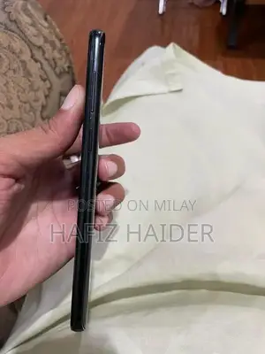 Samsung Galaxy S9+ Dual SIM Smartphone with Premium Features