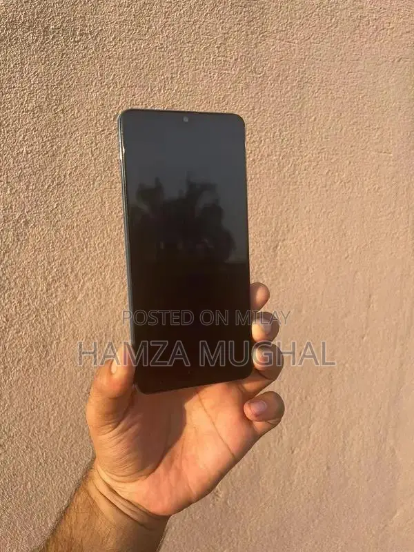 Samsung Mid-Range Smartphone with 6GB RAM and 128GB Storage