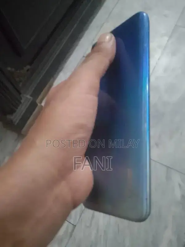 Full Touch Screen Mobile Phone with Finger Unlock