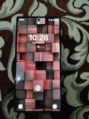 Photo - Samsung Galaxy S24 Ultra 256GB Smartphone