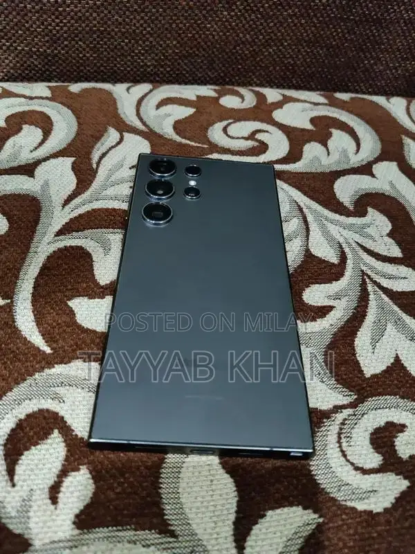 Samsung Galaxy S24 Ultra 256GB Smartphone