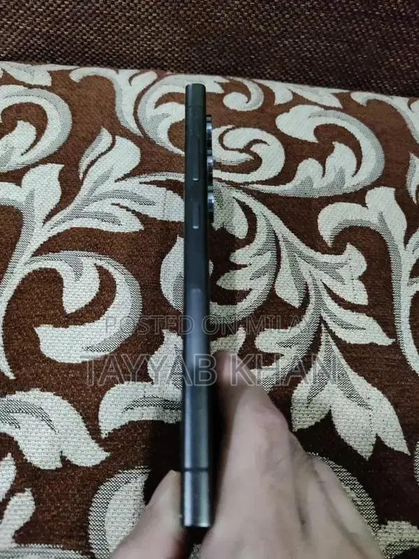 Samsung Galaxy S24 Ultra 256GB Smartphone