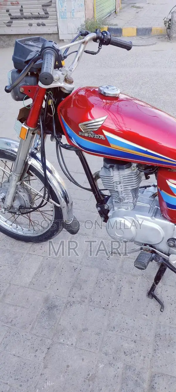 Honda 125cc Motorcycle - 2009 Model