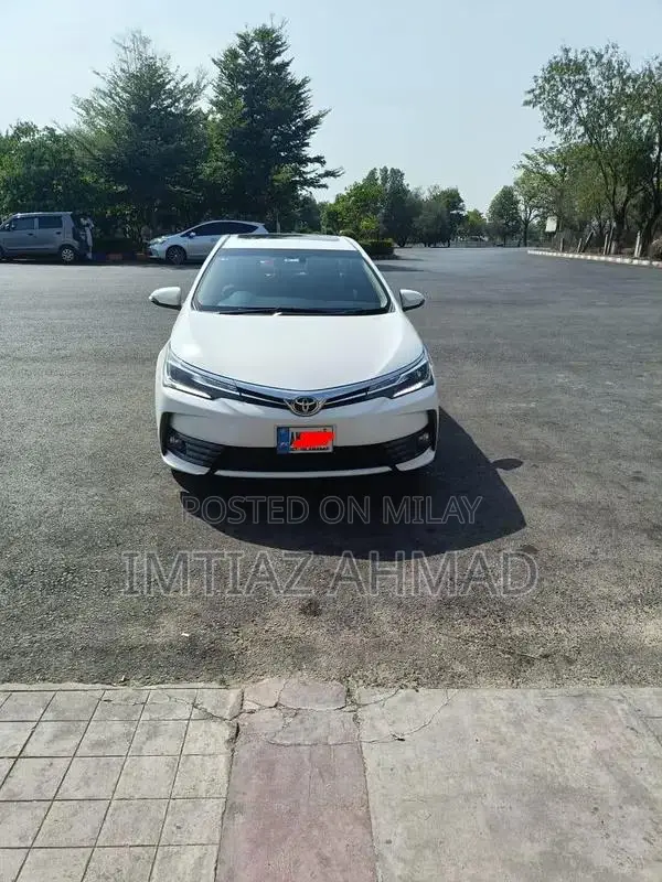 Toyota Altis Grandee Sedan - Low Mileage Imported Vehicle