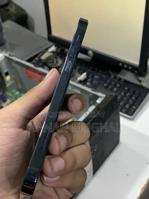 Apple iPhone 12 Pro 128GB, Pristine Condition, Factory Unlocked, Origi