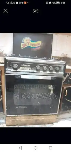 3-Burner Stove with Oven - Requires Minor Repairs