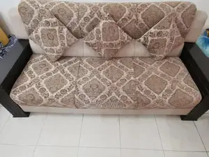 5-Seater Living Room Sofa Set in Excellent Condition