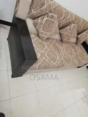 5-Seater Living Room Sofa Set in Excellent Condition