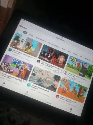 Apple iPad 4 Tablet - Good Condition with Protective Cover