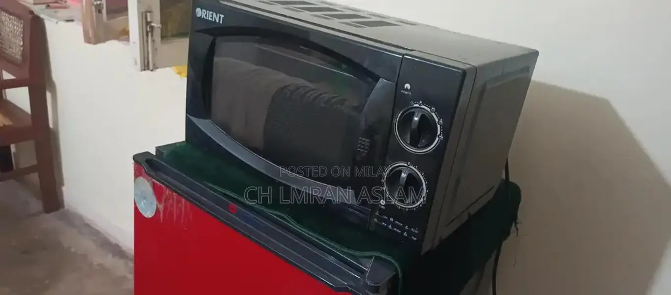 Used Microwave Oven for Quick Home Cooking