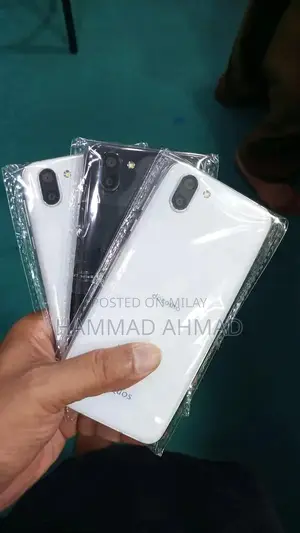 Photo - Sharp Aquos R2 Gaming Smartphone High-Performance Mobile Device