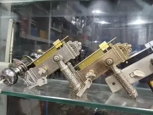 Photo - Metal Handle Lock for Furniture and Doors